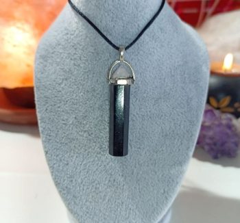 Orgonita Colgante Cilindro de MAGNETITA 6 gr. peso