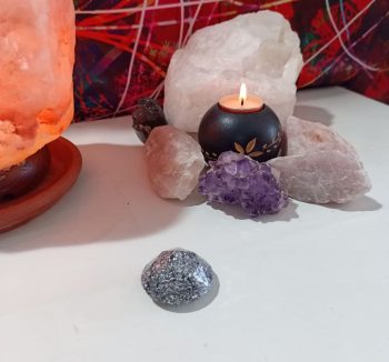 Orgonita Pirámide diamante pequeña 20 gr.