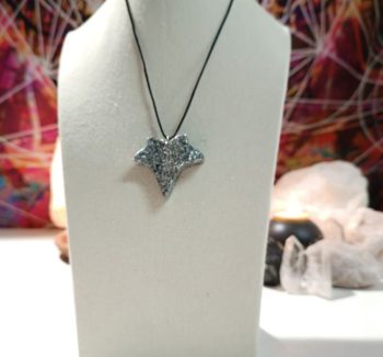 Orgonita Colgante Hoja en Punta 10 gr.