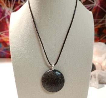 Orgonita colgante Semicírculo Grande VIRUTA PEQUEÑA DE HIERRO 15 gr.